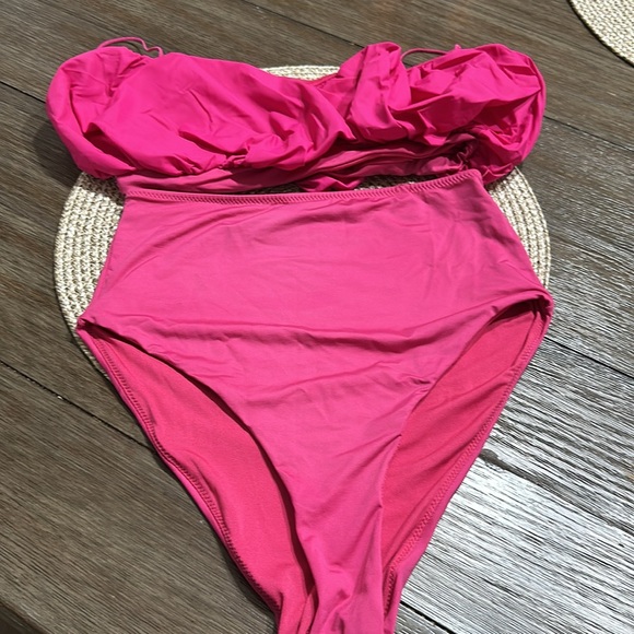 Zara puffer bikini set - Picture 3 of 4